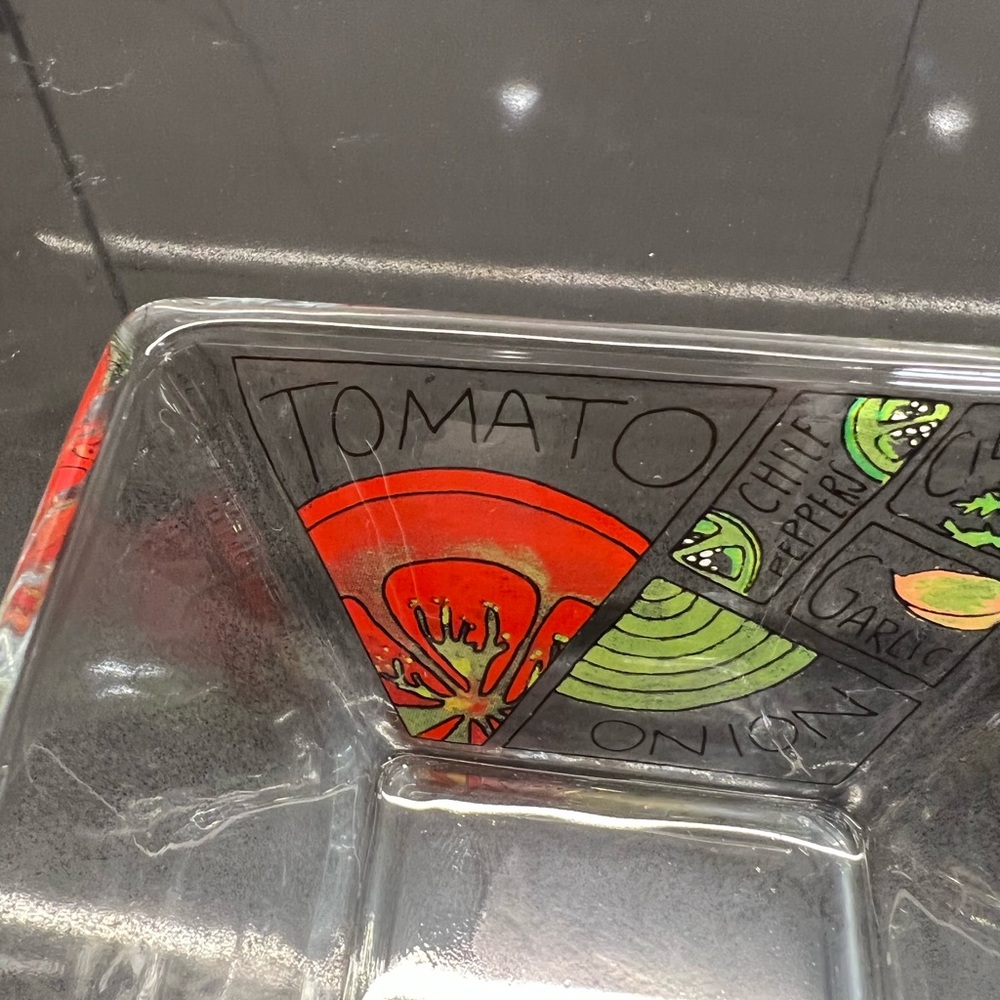Chip and dip bowls